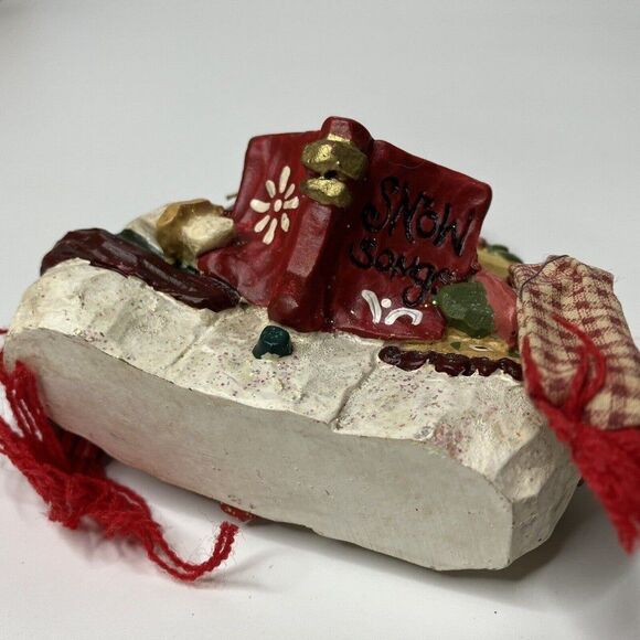 Kurt S Adler Snowtown Snowfolk Loving Couple & Kid Figure snowman carolers - Picture 6 of 11